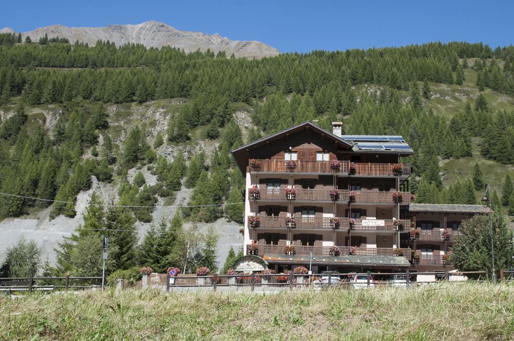 Hotel Vallee De Cogne Kültér fotó